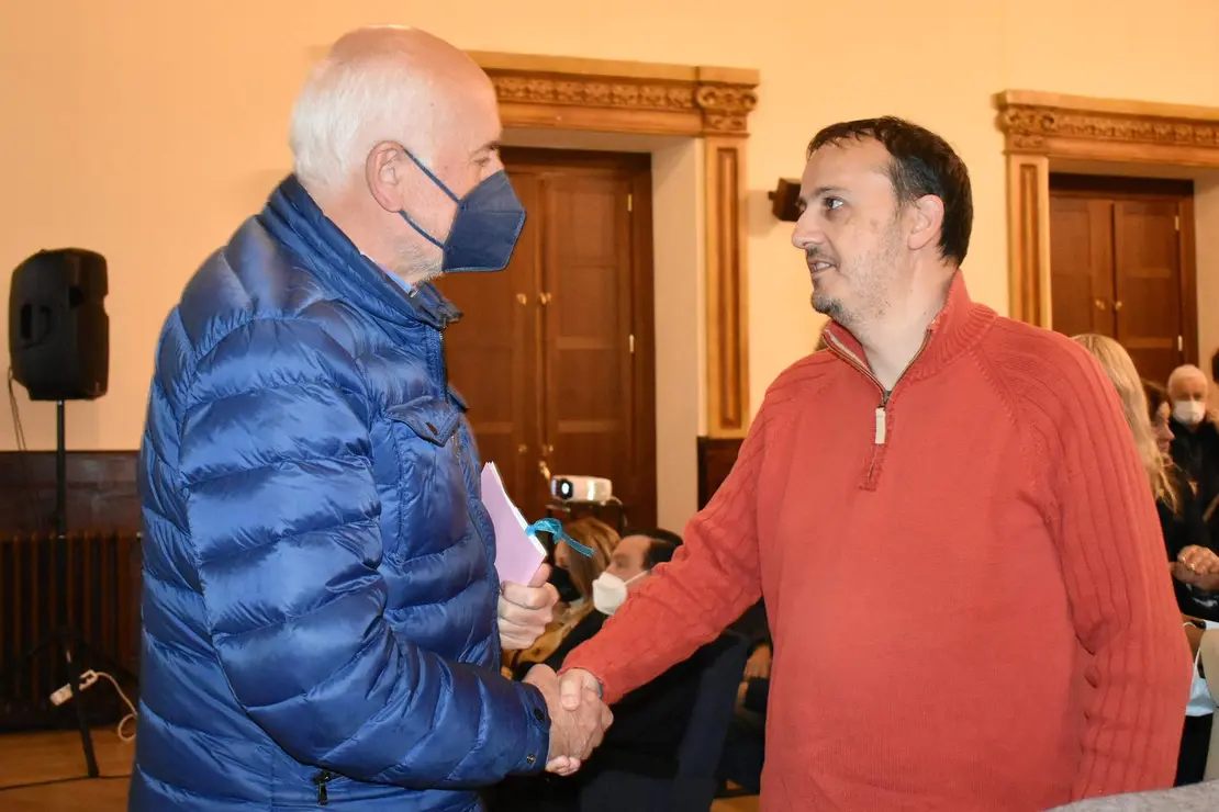 Amigo de José Paz y David Paz