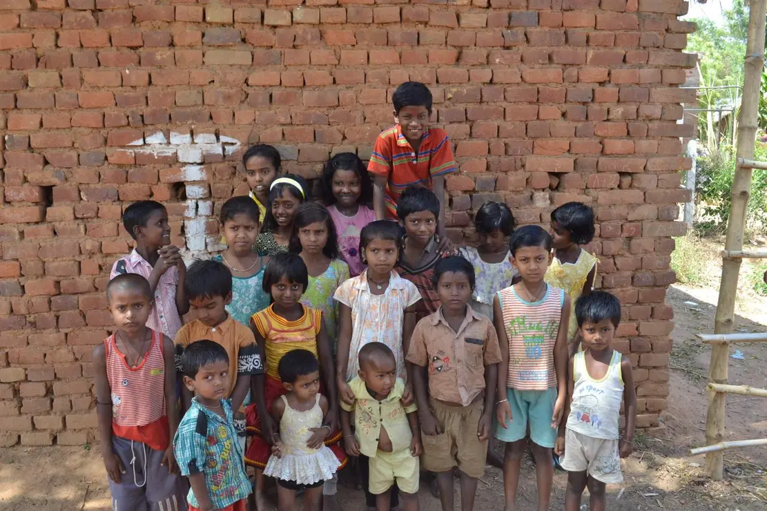 Nenos en Santiniketan